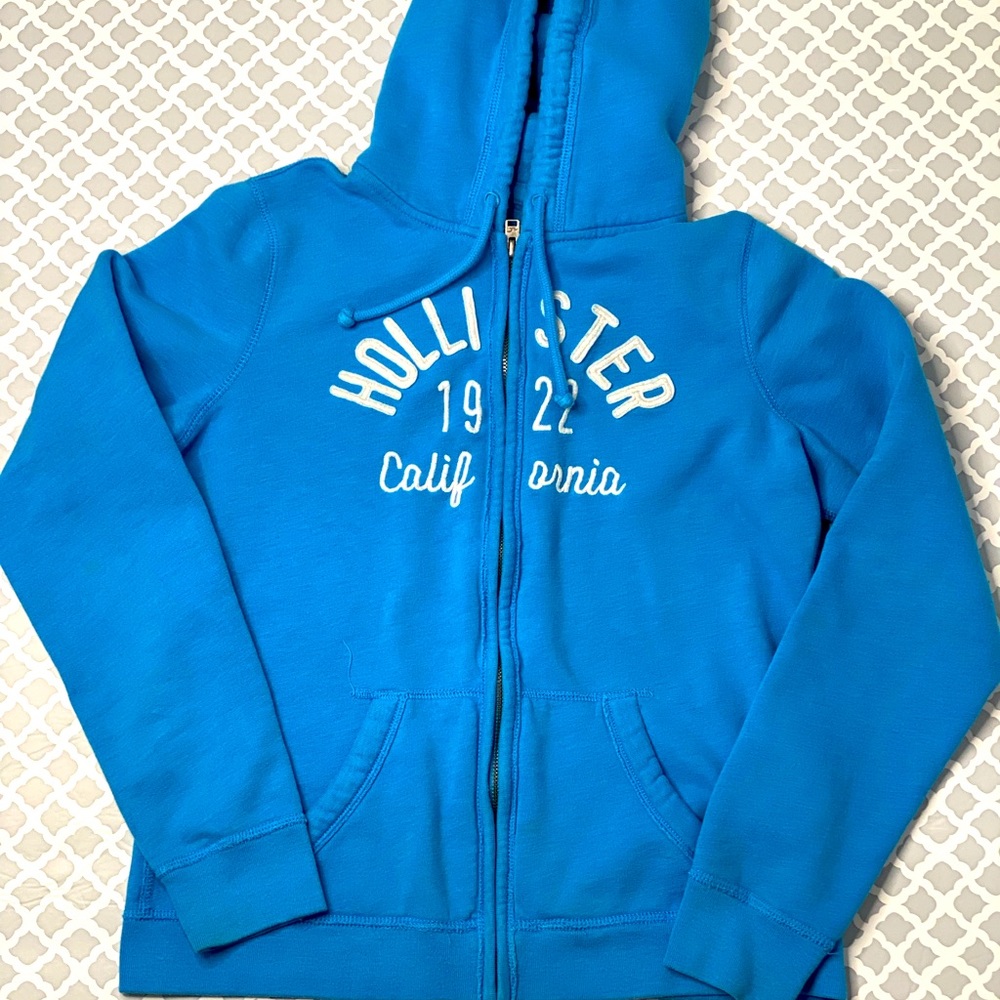 Hollister Teen Sky Blue zip up hoodie